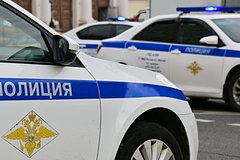 В российском городе троих детей нашли в квартире вместе с телами родителей